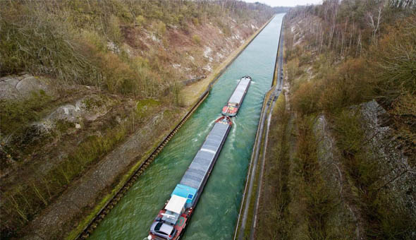 Canal Seine - Nord Europe, France